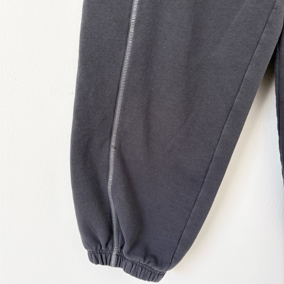 Athleta Shadow Grey Stone Forever Fleece High Rise Baggy Joggers Size Large - Picture 7 of 13
